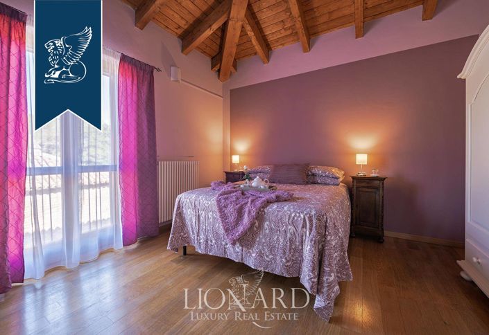 Image No.36-Ferme de 6 chambres à vendre à Canelli