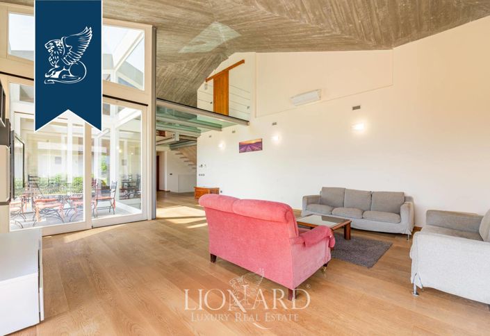 Image No.16-6 Bed Villa for sale