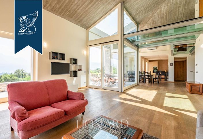 Image No.17-6 Bed Villa for sale