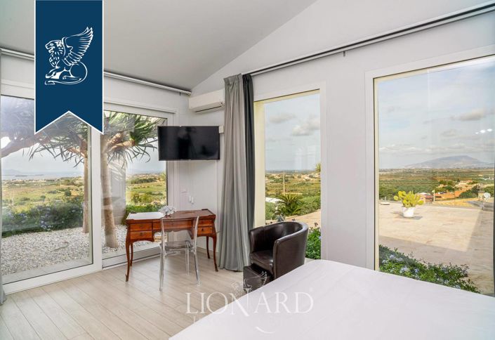 Image No.19-5 Bed Villa for sale