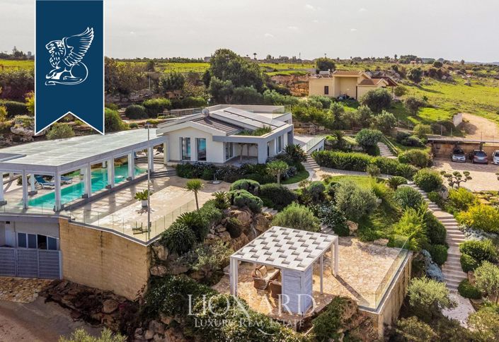 Image No.4-5 Bed Villa for sale