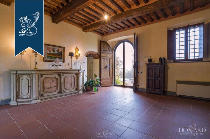 Image No.15-12 Bed Villa for sale