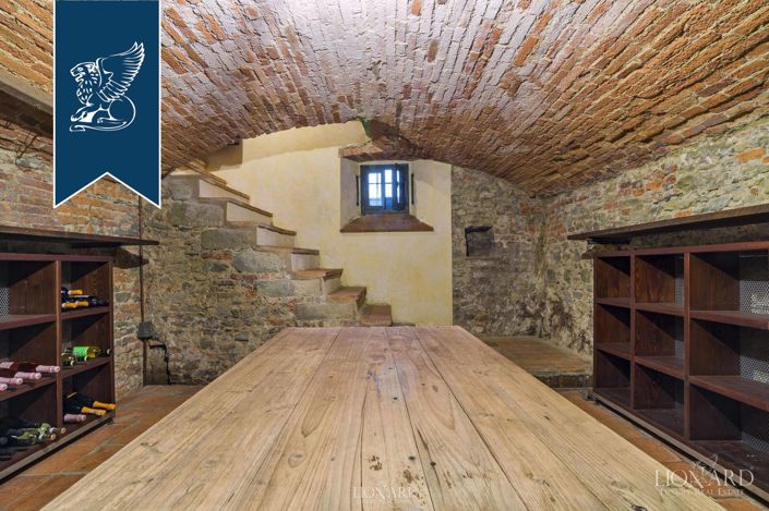 Image No.26-12 Bed Villa for sale