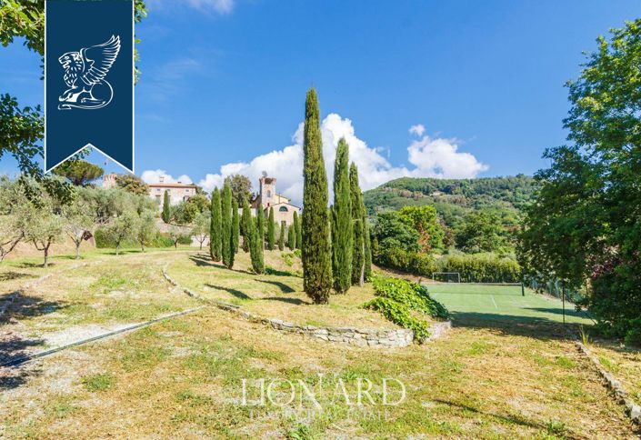 Image No.37-9 Bed Property for sale