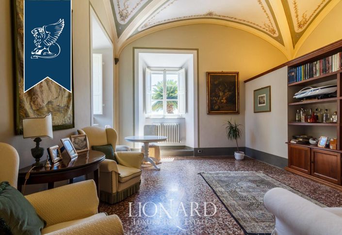 Image No.54-9 Bed Property for sale