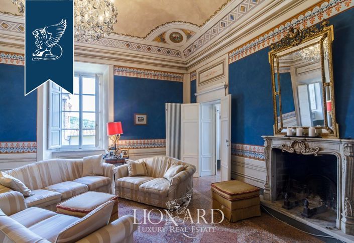 Image No.60-9 Bed Property for sale