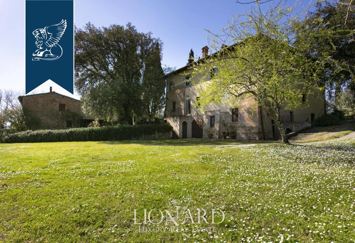 Image No.19-10 Bed Villa for sale