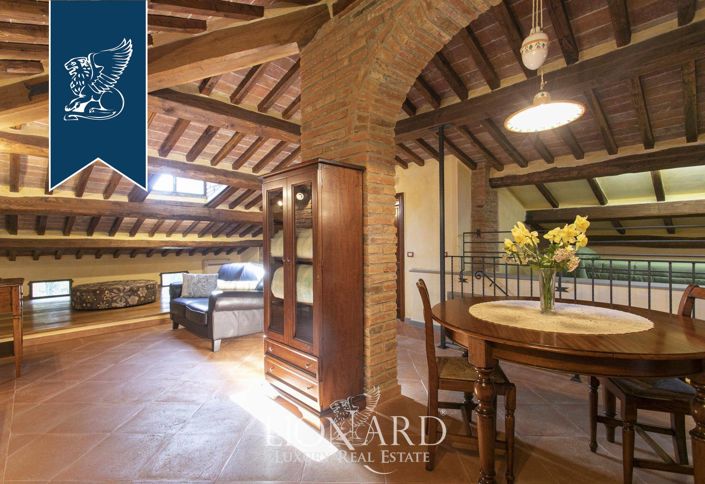 Image No.45-10 Bed Villa for sale