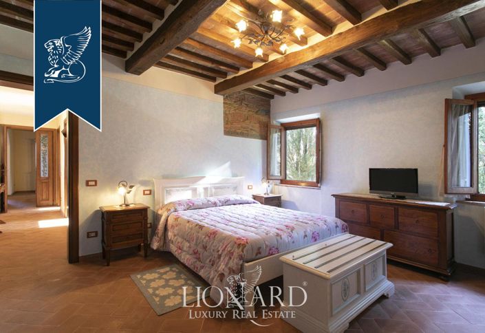 Image No.51-10 Bed Villa for sale