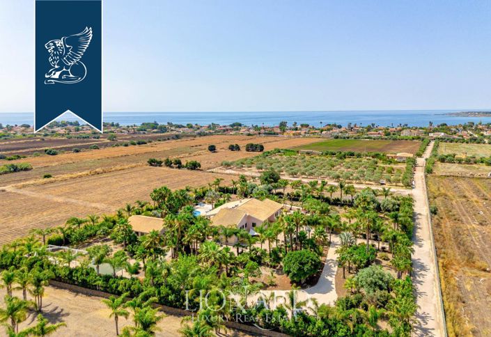 Image No.5-10 Bed Villa for sale