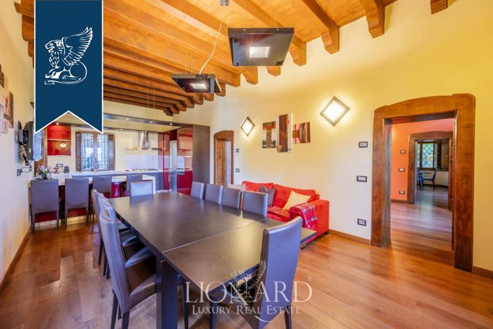 Image No.12-5 Bed Villa for sale