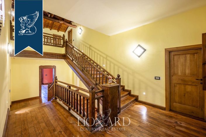 Image No.20-5 Bed Villa for sale