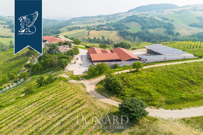 Image No.10-Villa de 5 chambres à vendre à Pianello Val Tidone