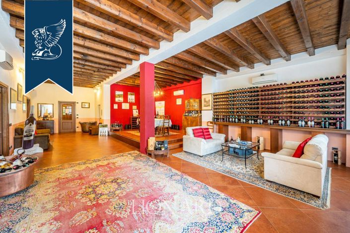 Image No.3-Villa de 5 chambres à vendre à Pianello Val Tidone