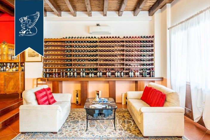 Image No.4-Villa de 5 chambres à vendre à Pianello Val Tidone