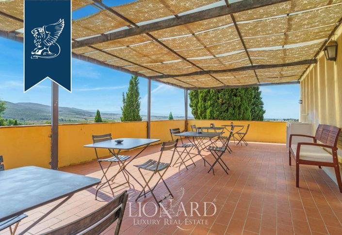 Image No.9-15 Bed Villa for sale