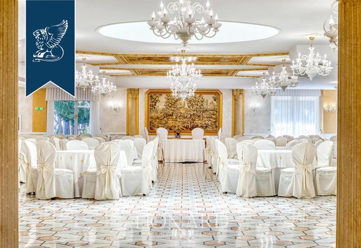 Image No.14-21 Bed Hotel for sale