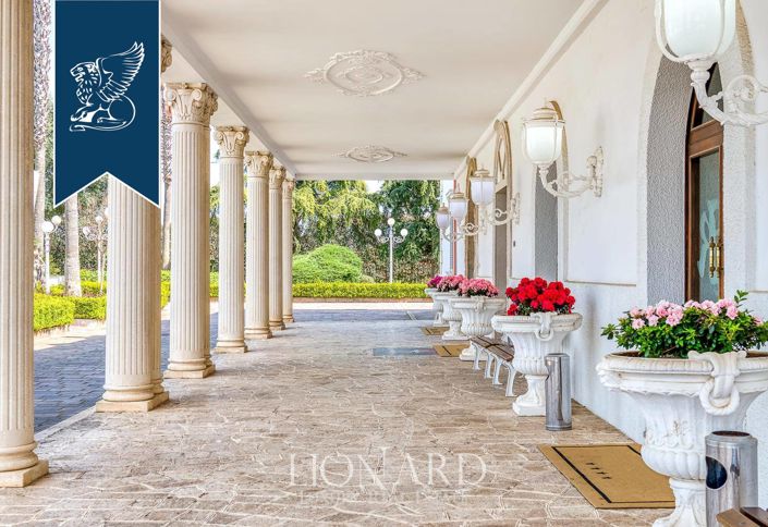 Image No.4-21 Bed Hotel for sale