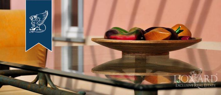 Image No.9-9 Bed Country House for sale