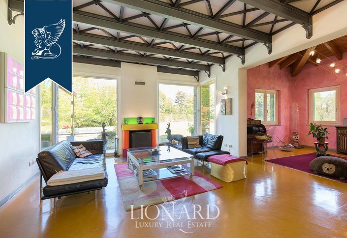 Image No.15-Villa de 7 chambres à vendre à Agrate Conturbia