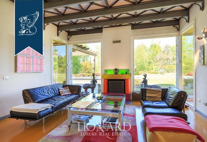 Image No.16-Villa de 7 chambres à vendre à Agrate Conturbia