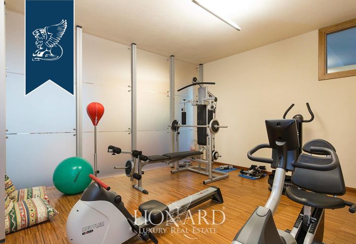 Image No.21-Villa de 7 chambres à vendre à Agrate Conturbia