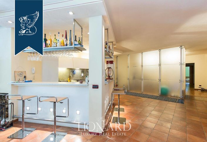 Image No.22-Villa de 7 chambres à vendre à Agrate Conturbia