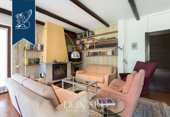 Image No.30-Villa de 7 chambres à vendre à Agrate Conturbia