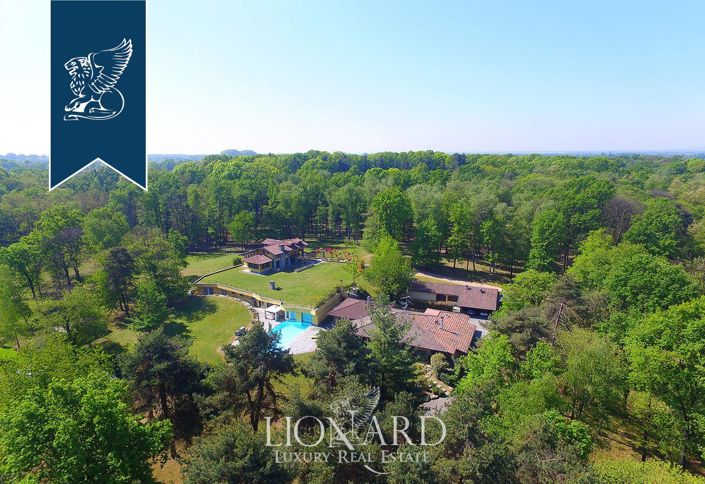 Image No.34-Villa de 7 chambres à vendre à Agrate Conturbia