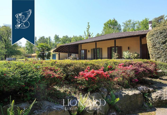 Image No.42-Villa de 7 chambres à vendre à Agrate Conturbia