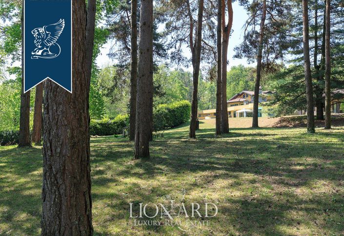 Image No.43-Villa de 7 chambres à vendre à Agrate Conturbia