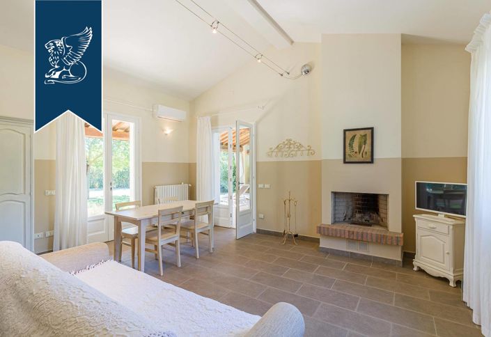 Image No.12-25 Bed Hotel for sale