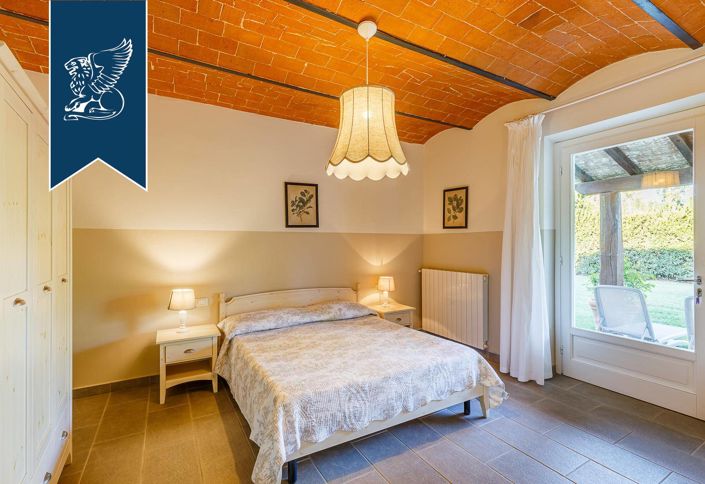 Image No.15-25 Bed Hotel for sale