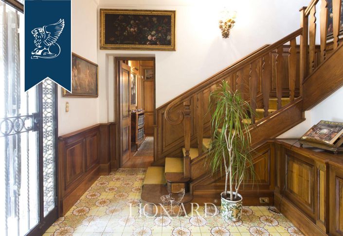 Image No.23-10 Bed Villa for sale