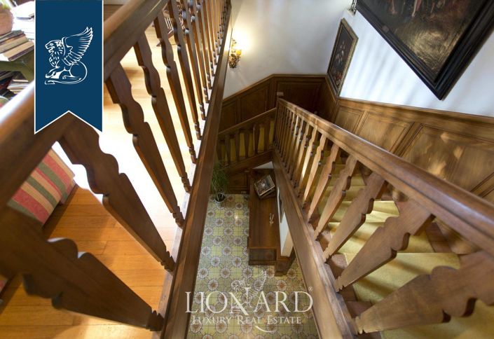 Image No.33-10 Bed Villa for sale