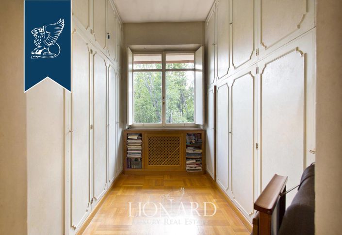 Image No.35-10 Bed Villa for sale