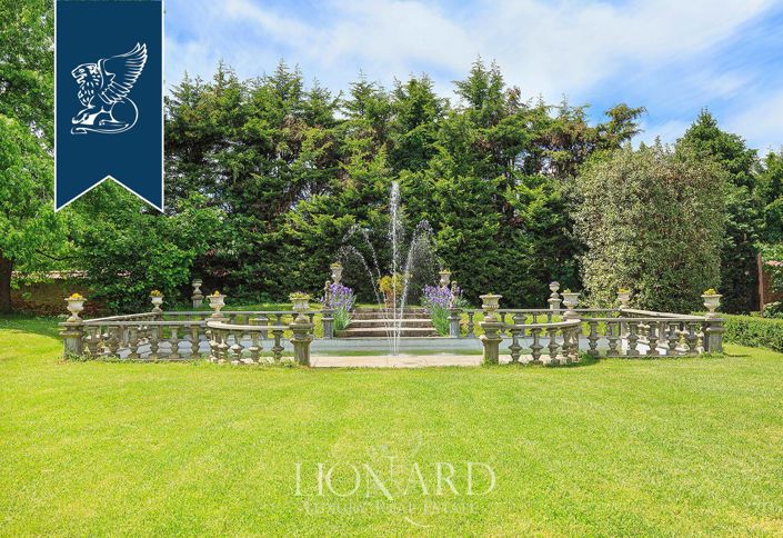 Image No.16-42 Bed Villa for sale