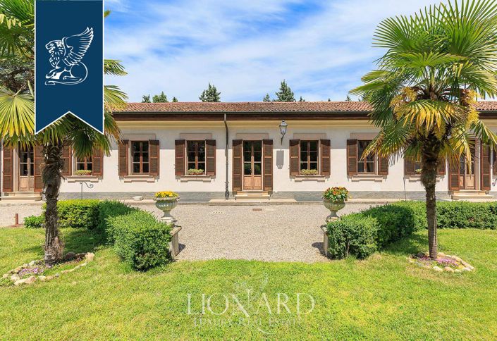 Image No.20-42 Bed Villa for sale