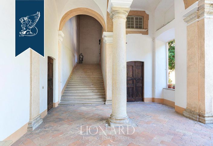 Image No.24-42 Bed Villa for sale