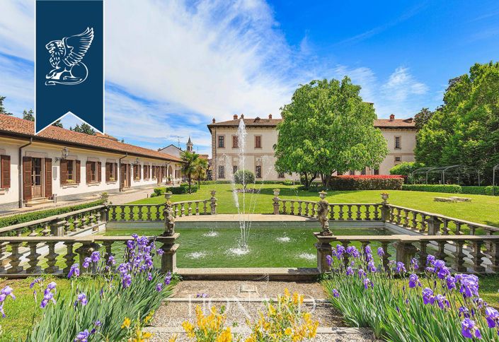 Image No.4-42 Bed Villa for sale