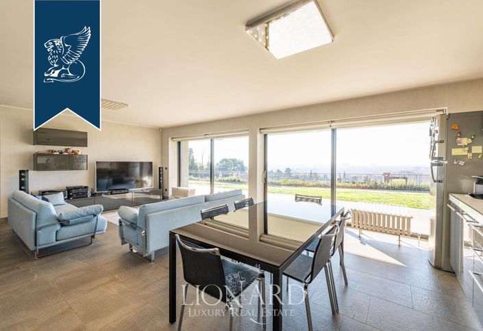 Image No.15-5 Bed Villa for sale