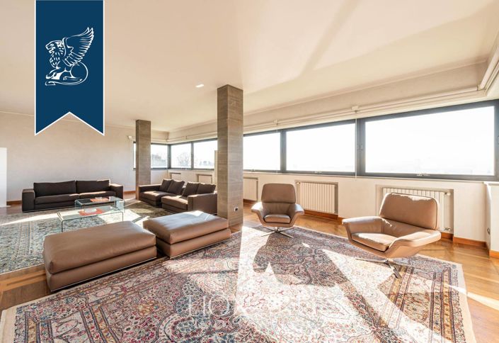 Image No.18-5 Bed Villa for sale