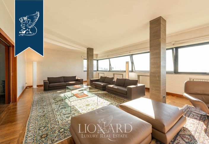 Image No.19-5 Bed Villa for sale