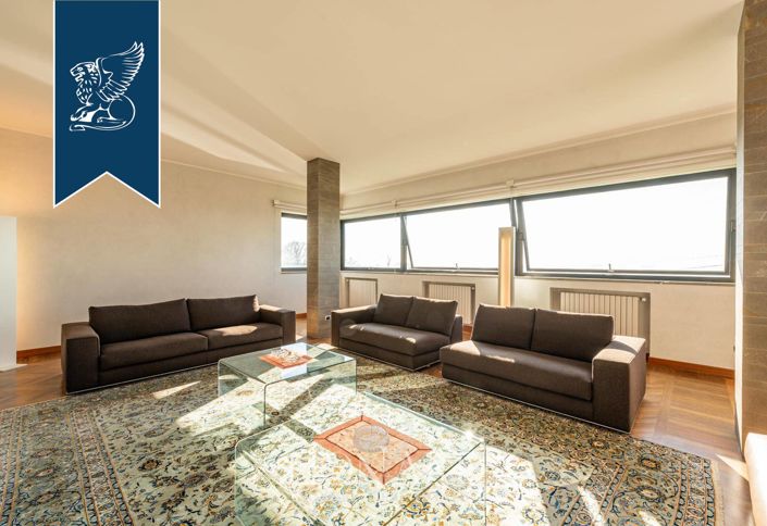 Image No.20-5 Bed Villa for sale