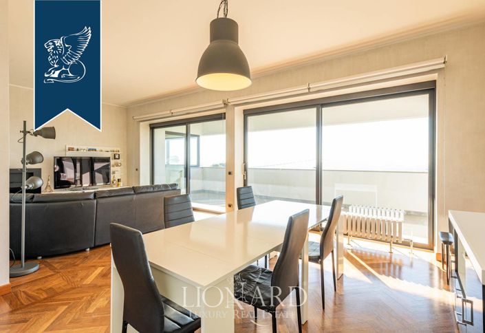 Image No.35-5 Bed Villa for sale