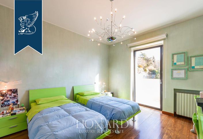 Image No.52-5 Bed Villa for sale