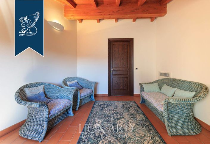 Image No.36-15 Bed Villa for sale