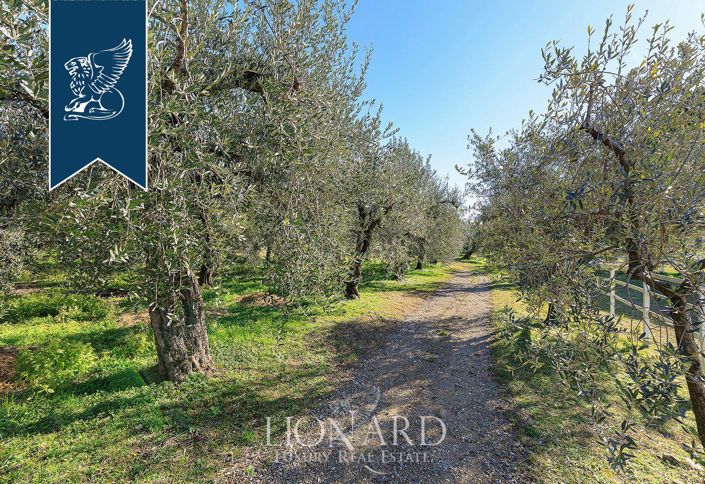 Image No.29-10 Bed Villa for sale