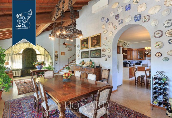 Image No.33-10 Bed Villa for sale