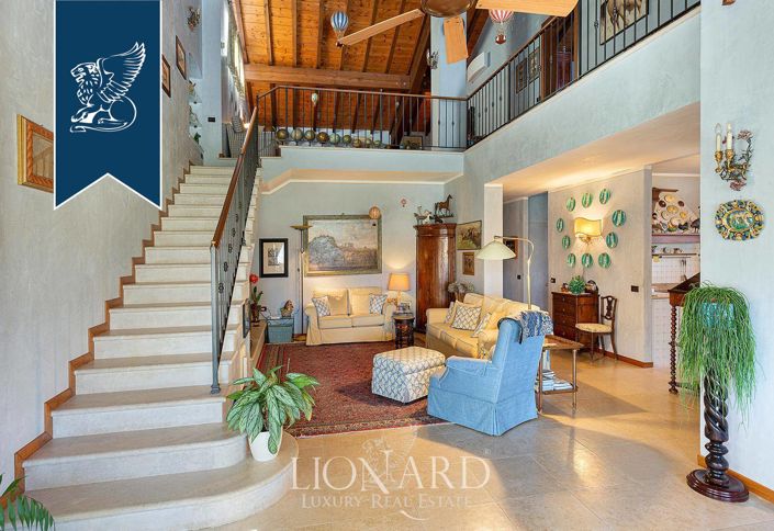 Image No.36-10 Bed Villa for sale